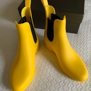 J Crew Chelsea rain boots matte yellow sz 8 NWT
